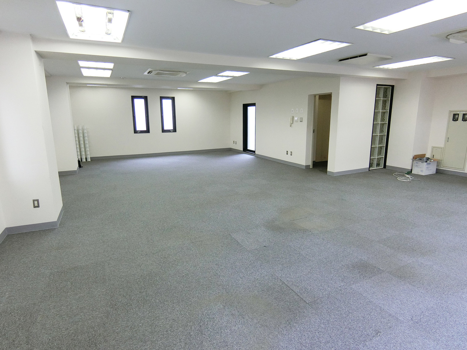 オフィス室内参考画像（1階・約21坪）