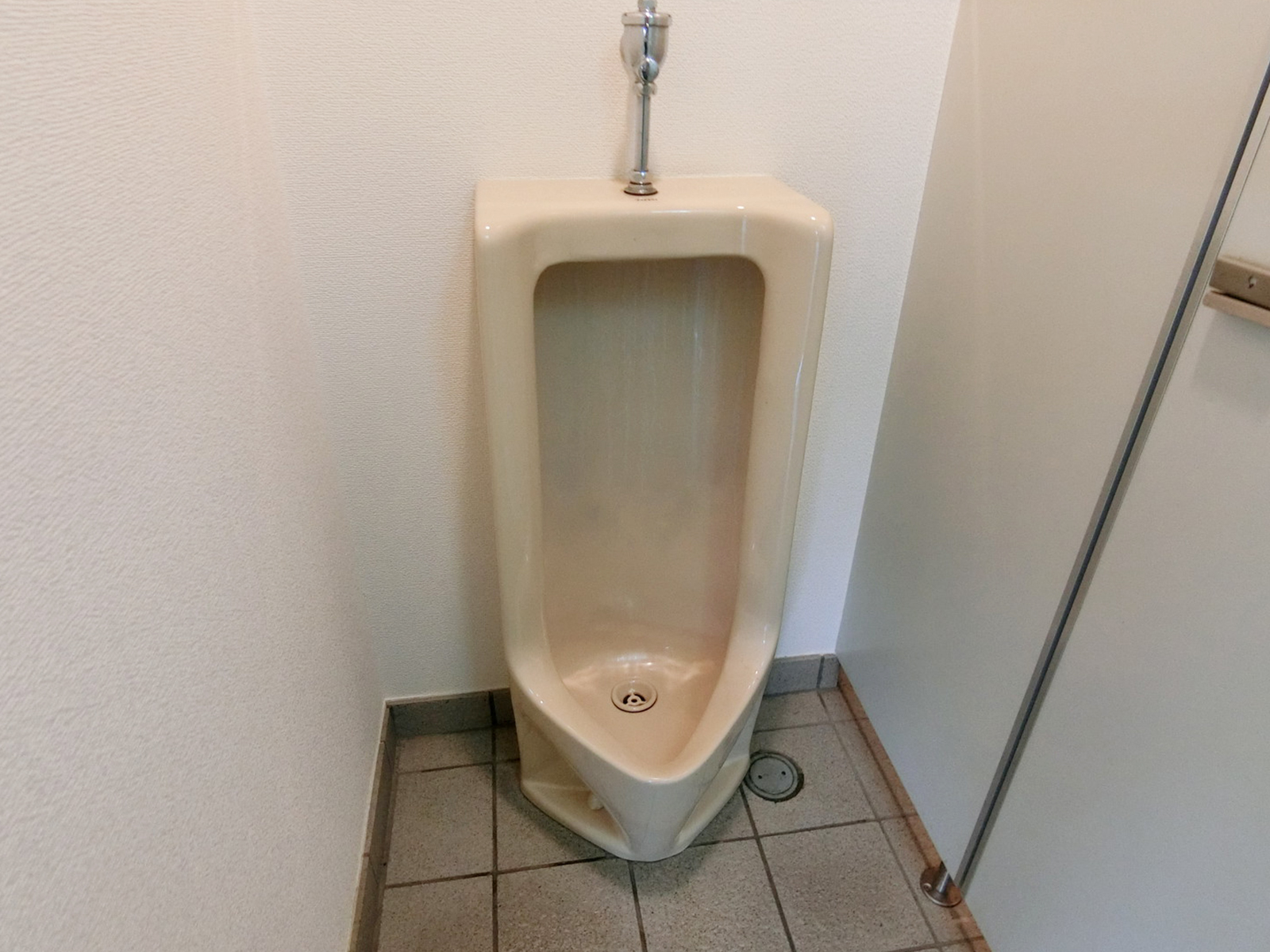 男性用トイレ
