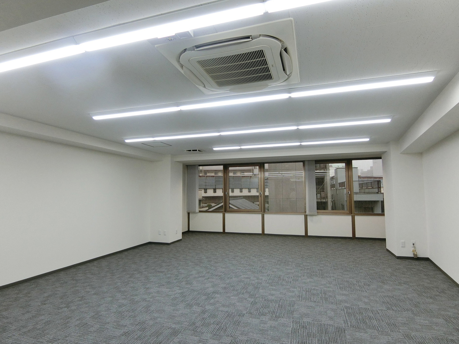 オフィス室内参考画像（3階・約22坪）