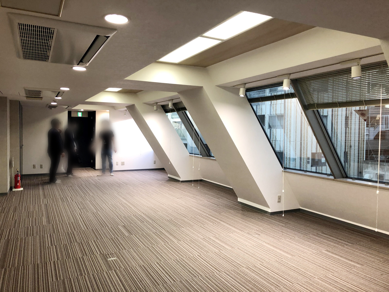 オフィス室内参考画像（8階・約27坪）