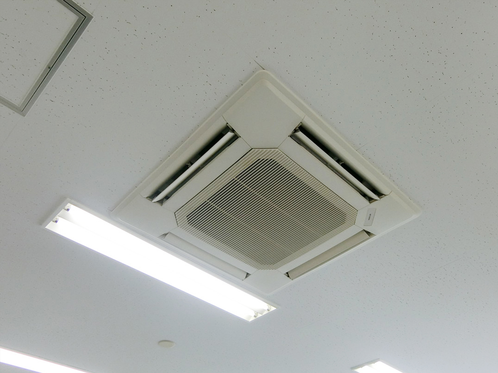 空調