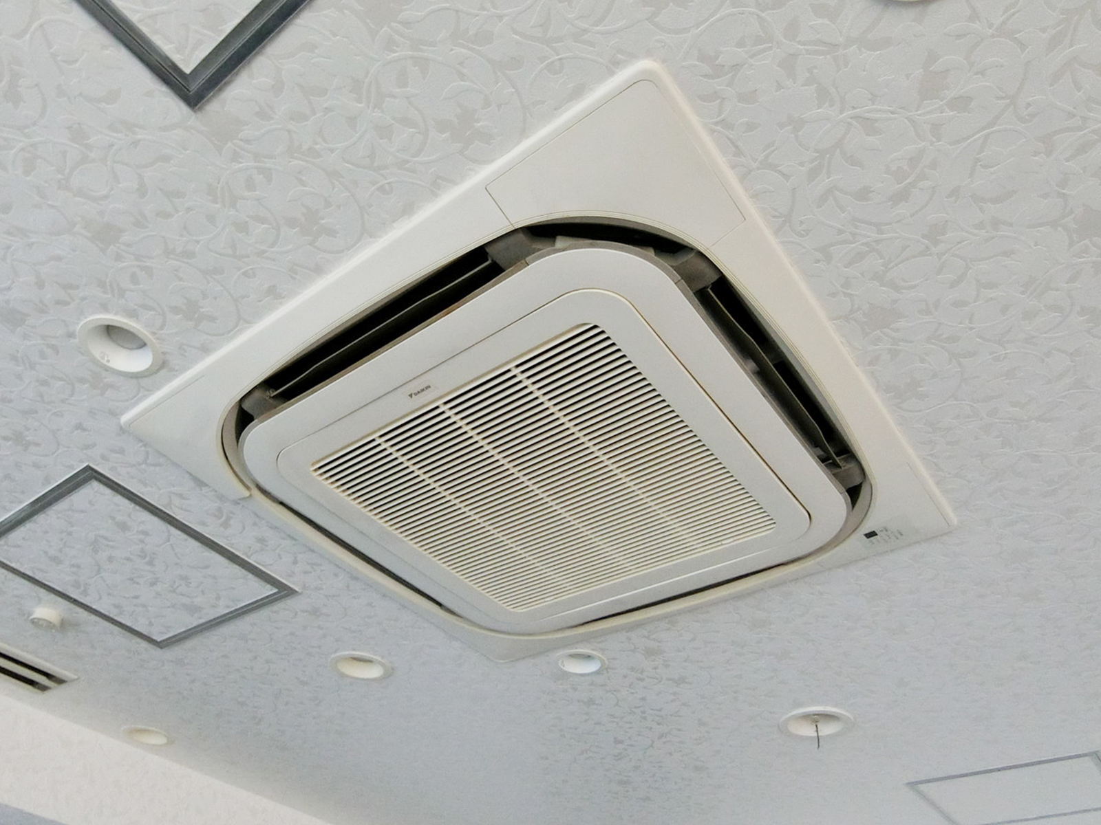 空調
