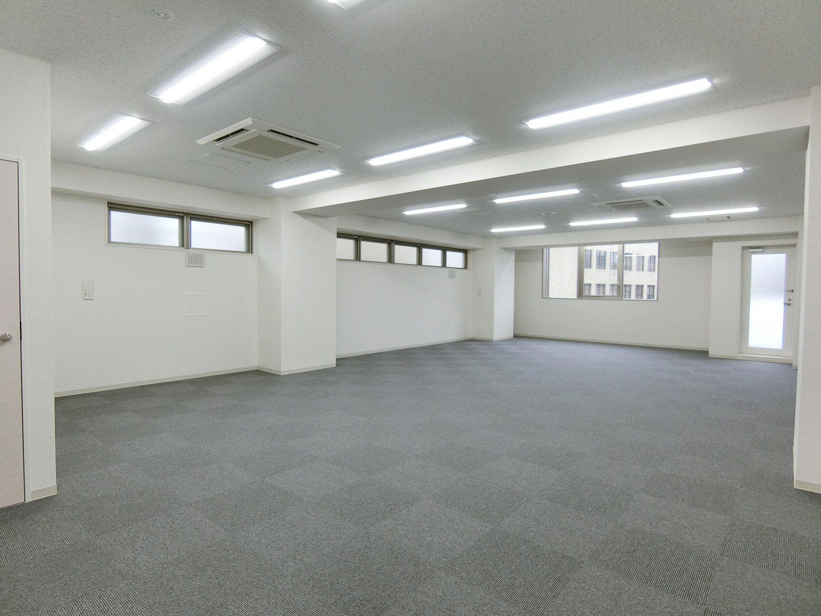 オフィス室内参考画像(8階・約36坪)