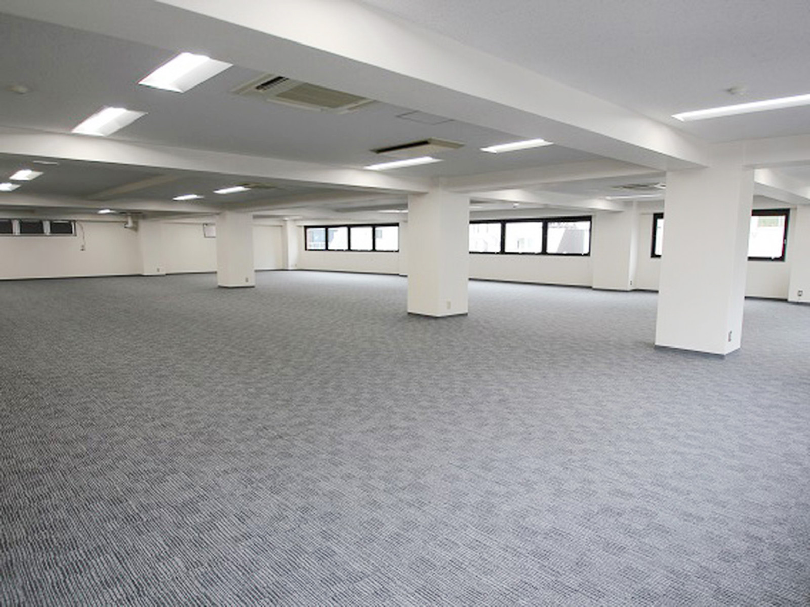 オフィス室内参考画像（6階・134坪）