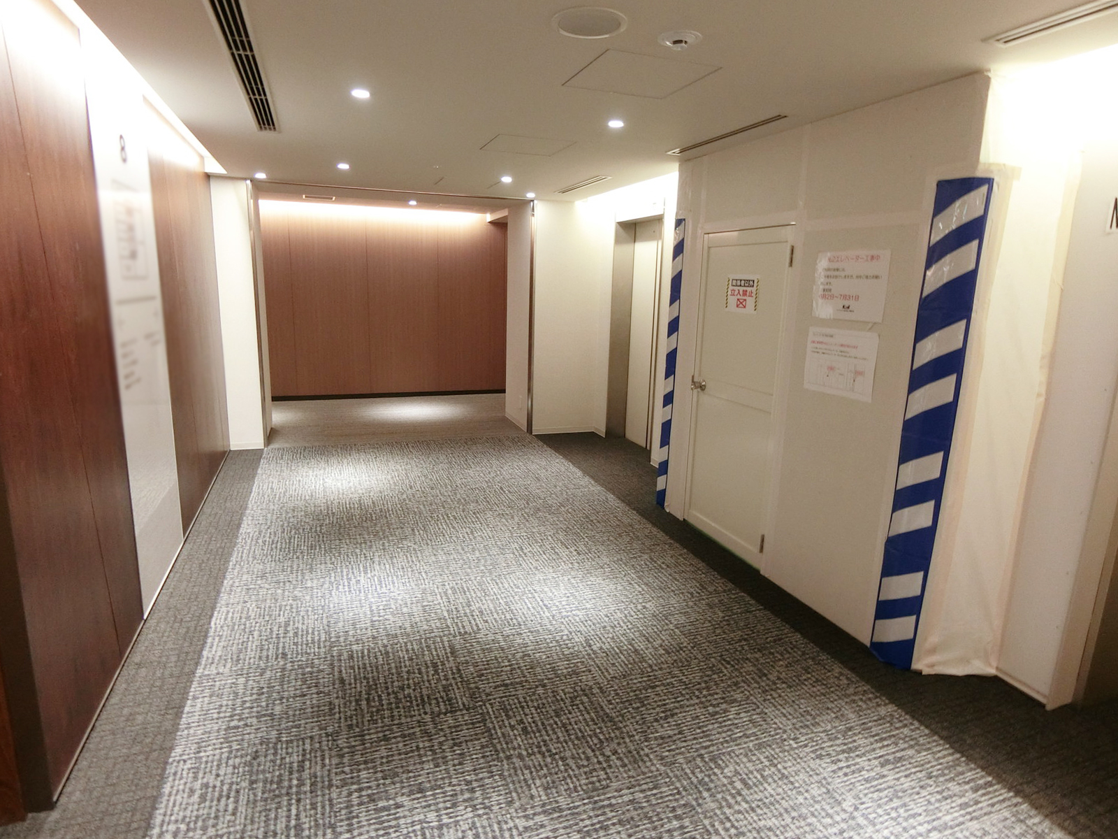 エレベーターホール