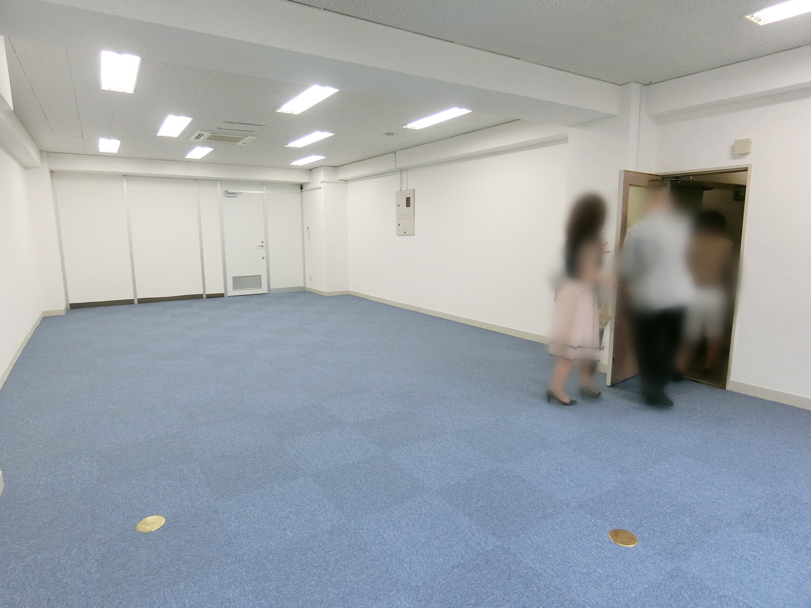 別角度の様子
