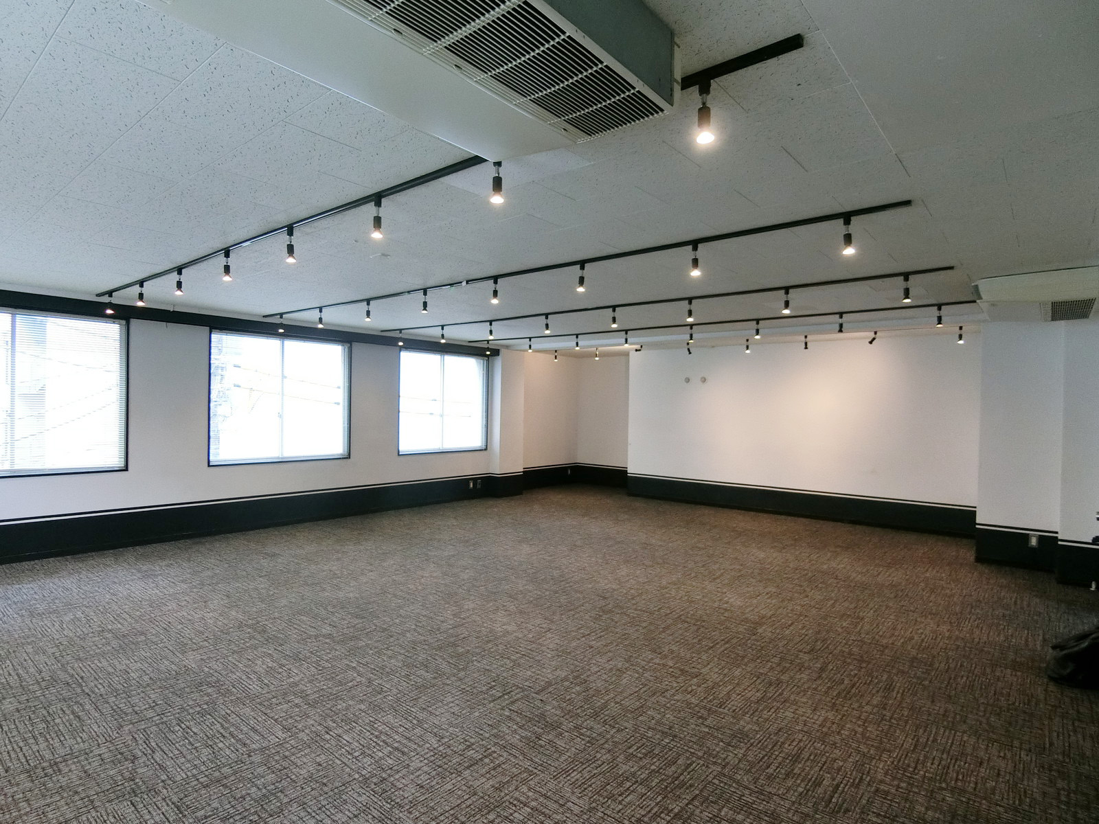 オフィス室内参考画像（3階・約27坪）