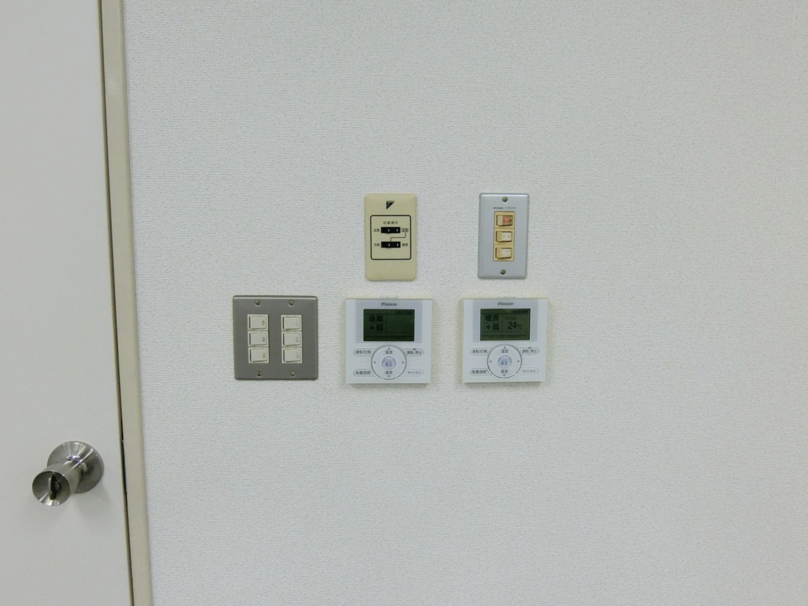 スイッチ類