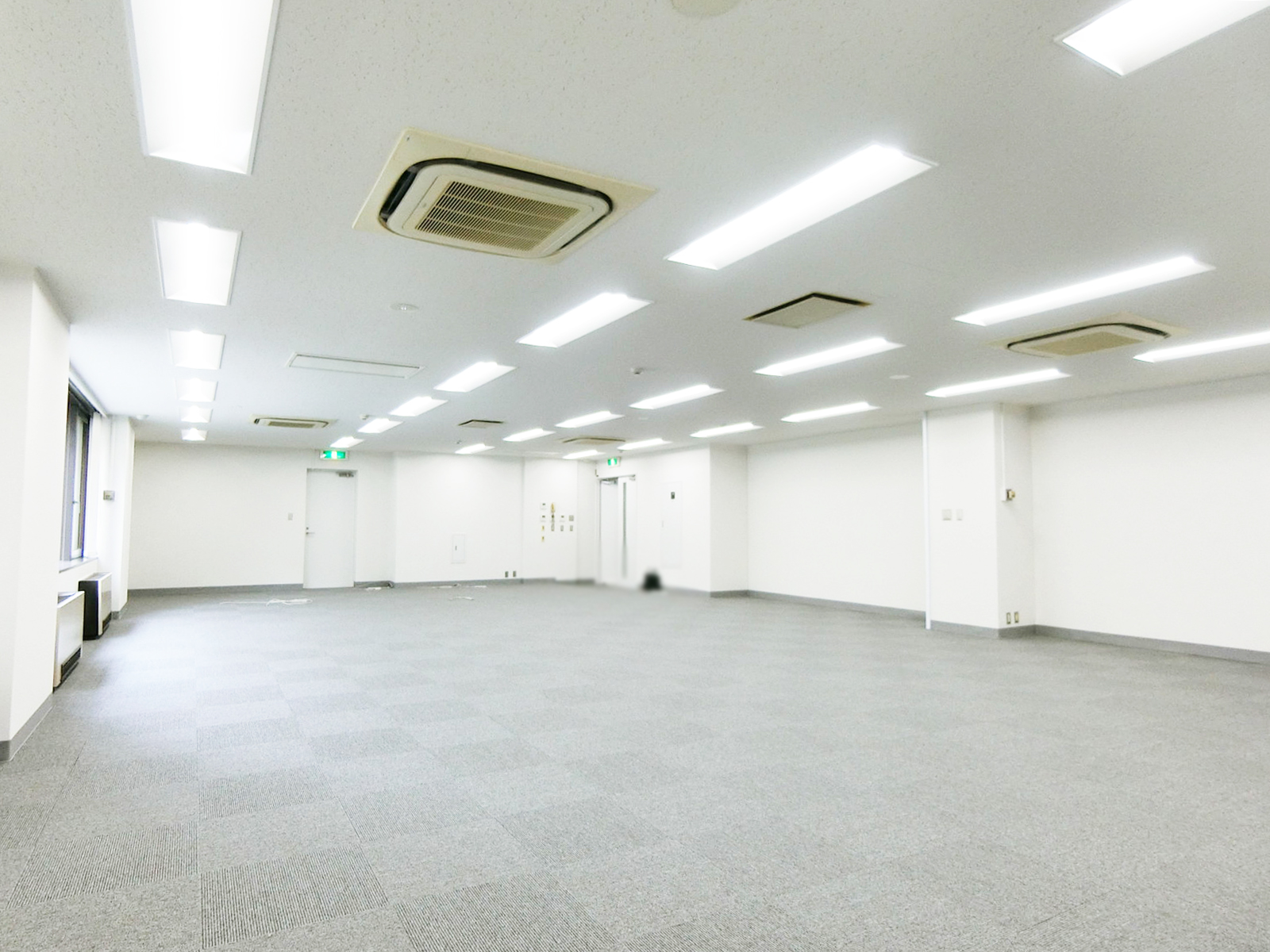 別角度の様子