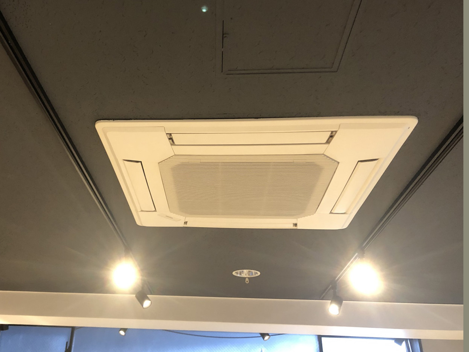 空調