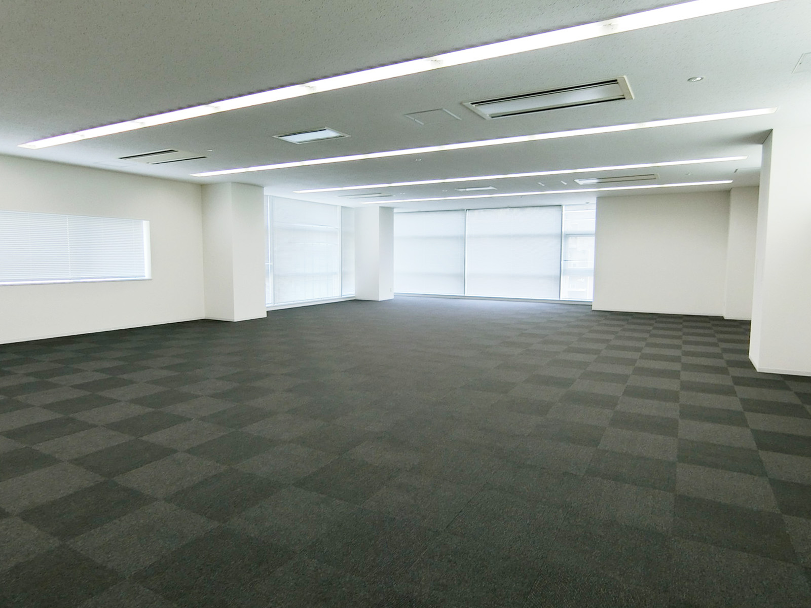 オフィス室内参考画像（8階・約58坪）