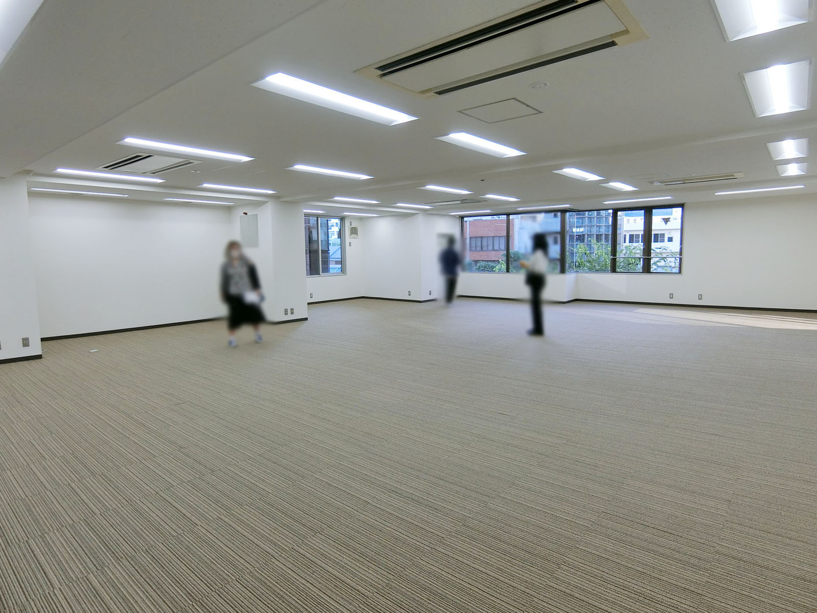 オフィス室内参考画像
