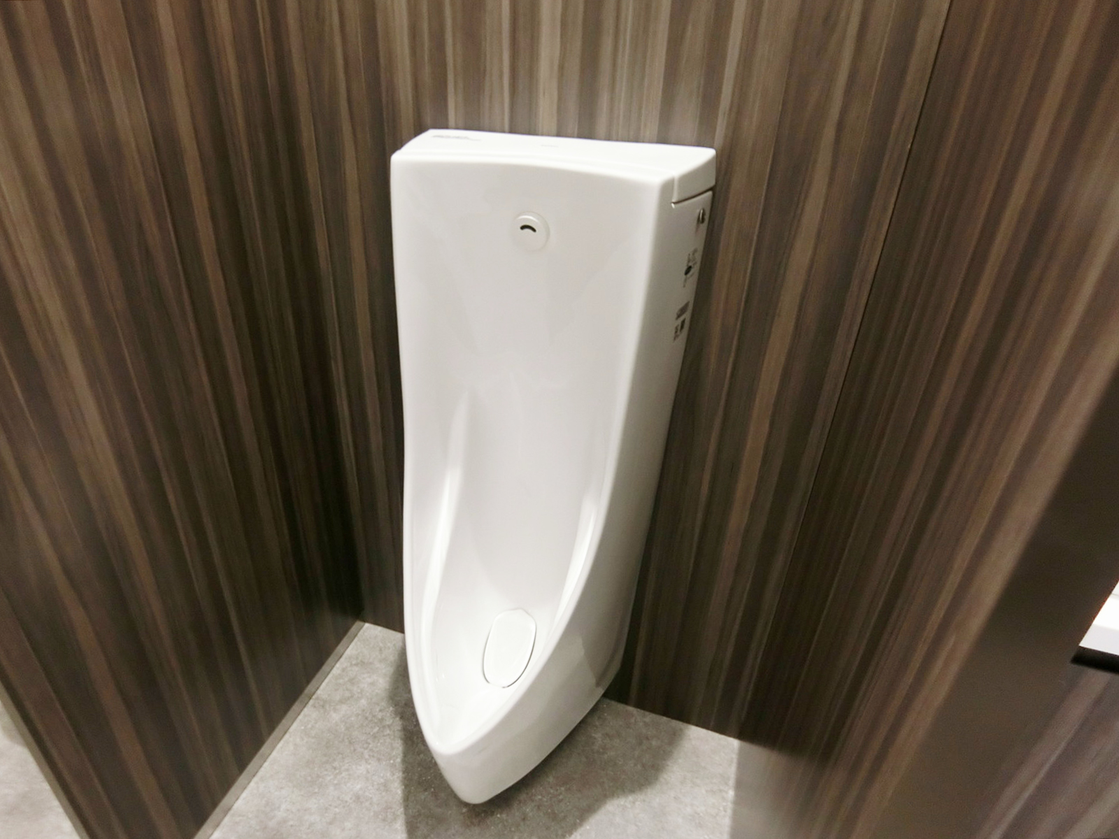 男性用トイレ