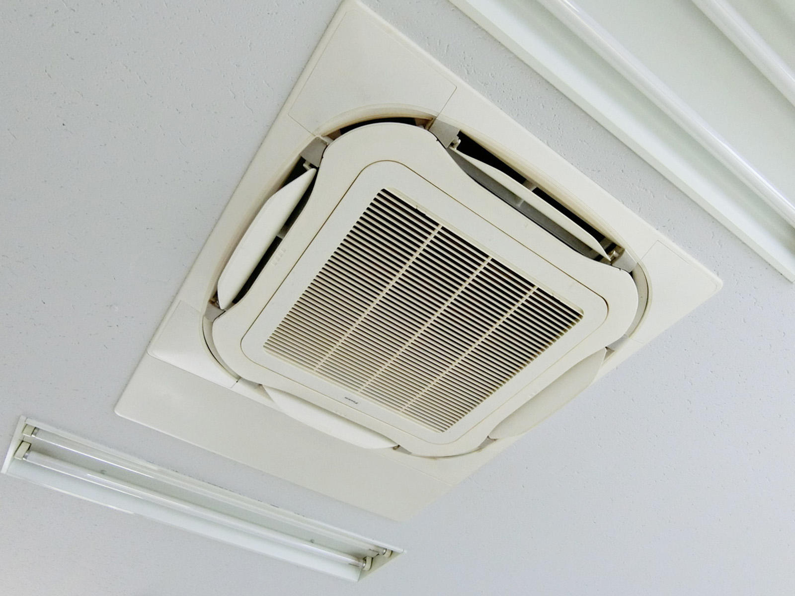 空調