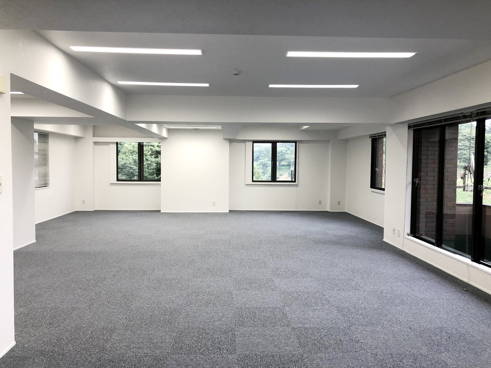 別角度の様子