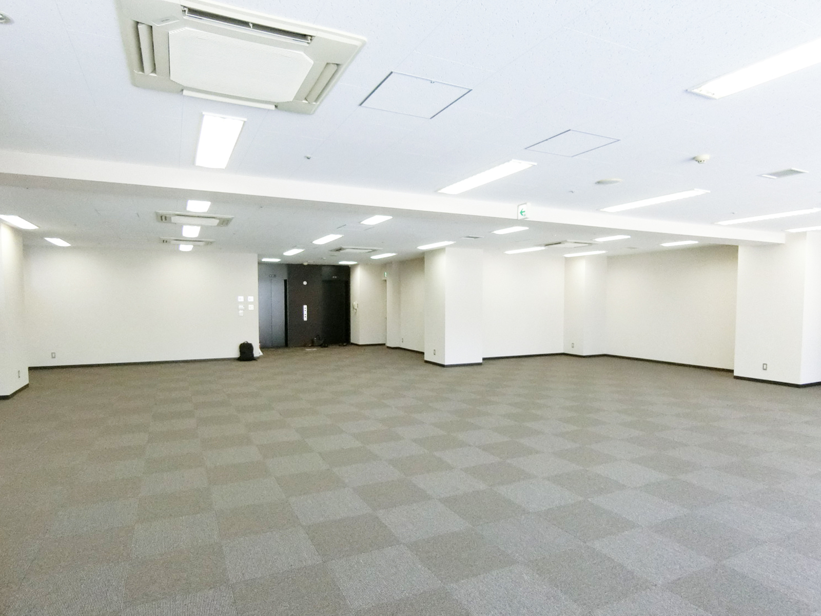 別角度の様子