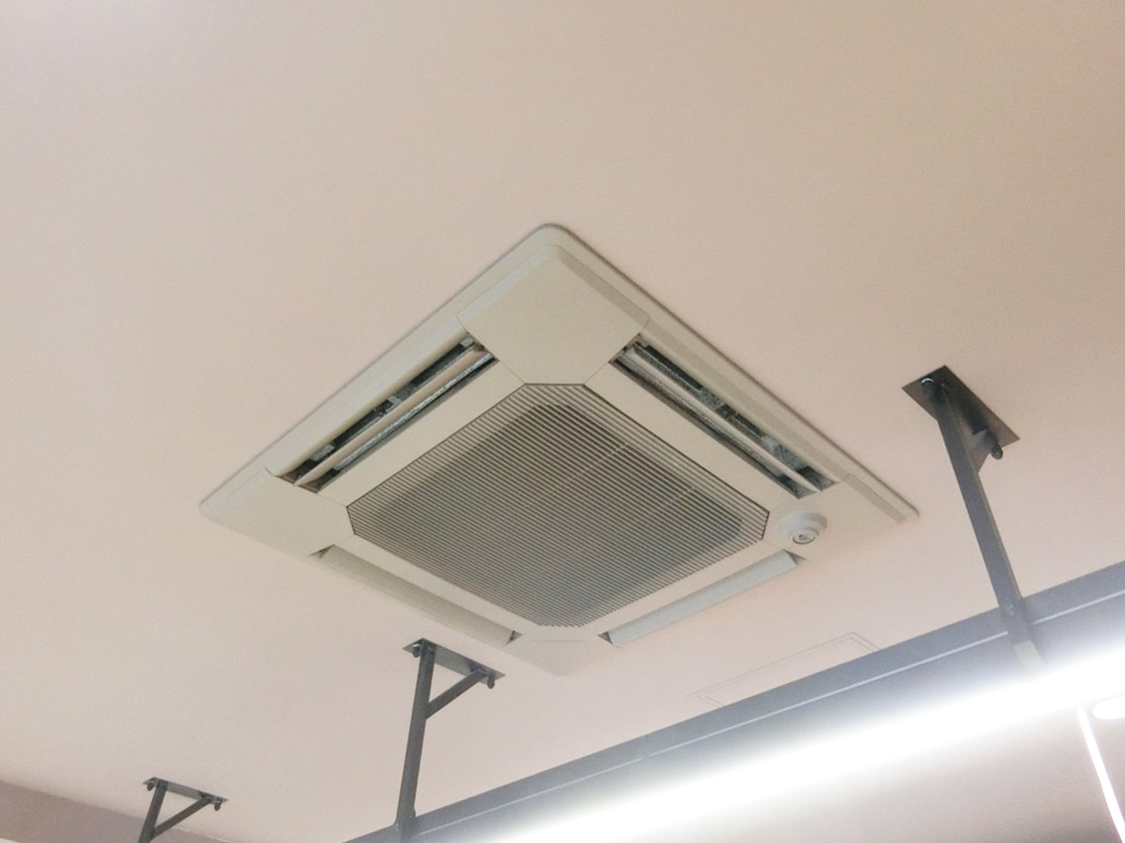 空調