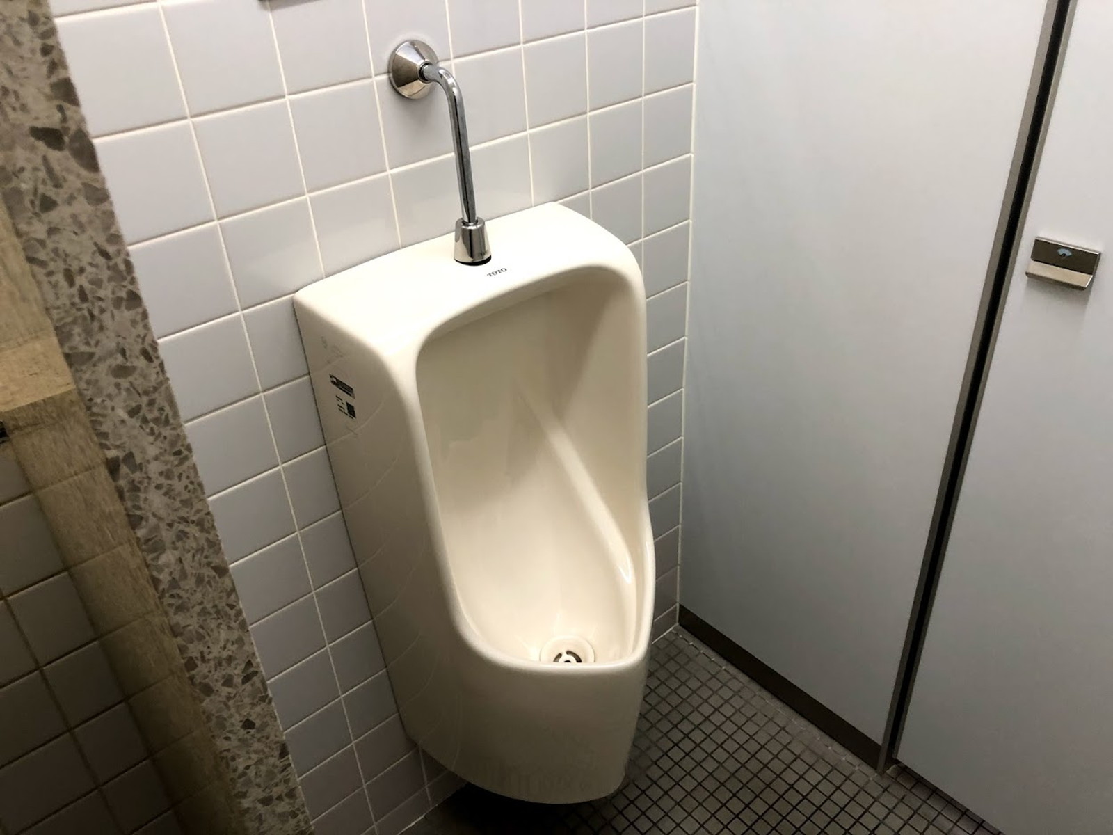 男性用トイレ