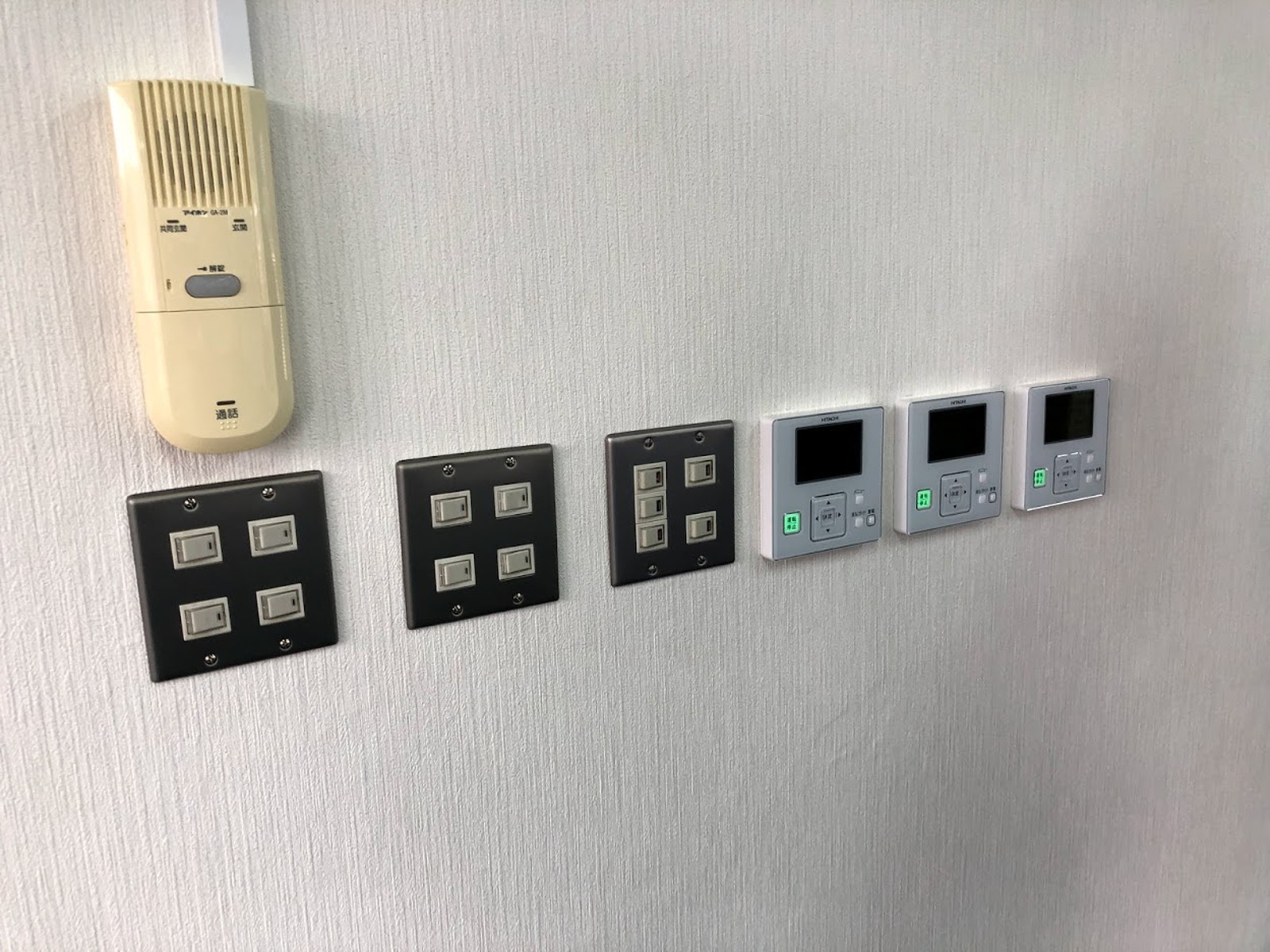スイッチ類
