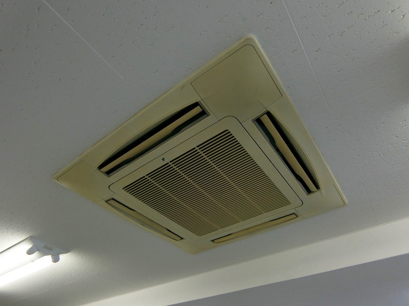 空調