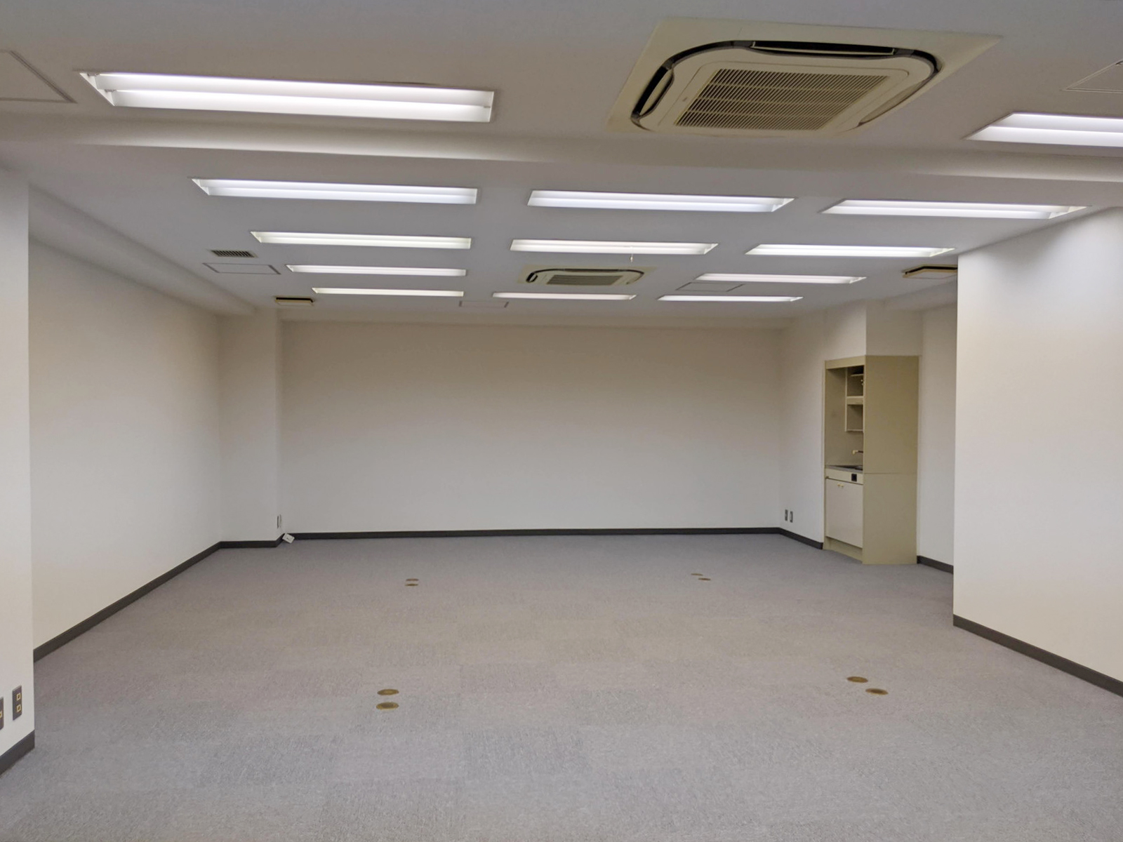 オフィス室内参考画像（4階）
