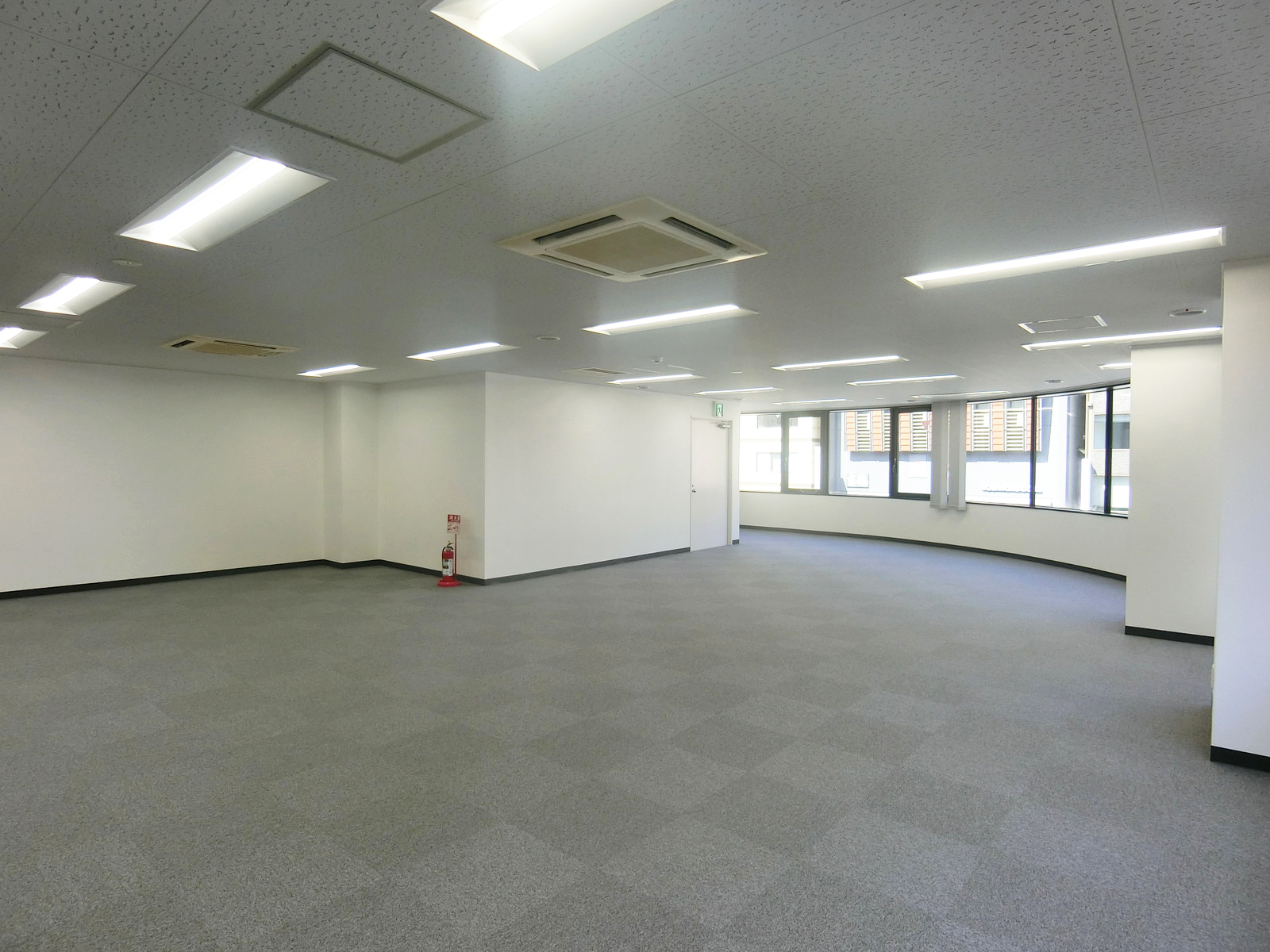 オフィス室内参考画像(3階・約90坪)