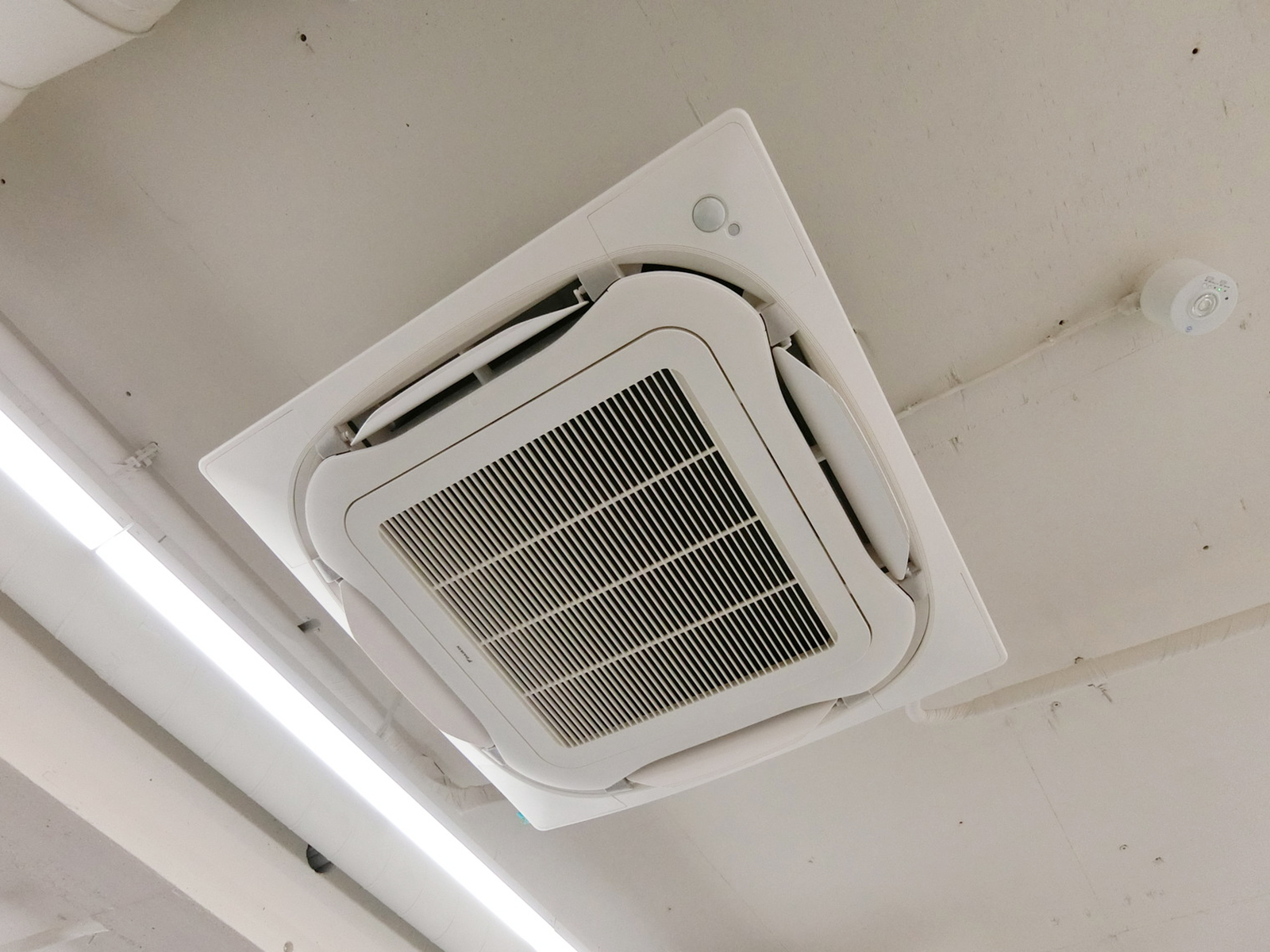 空調