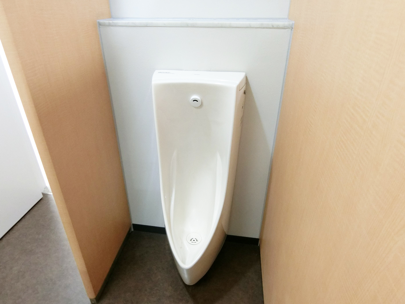 男性用トイレ