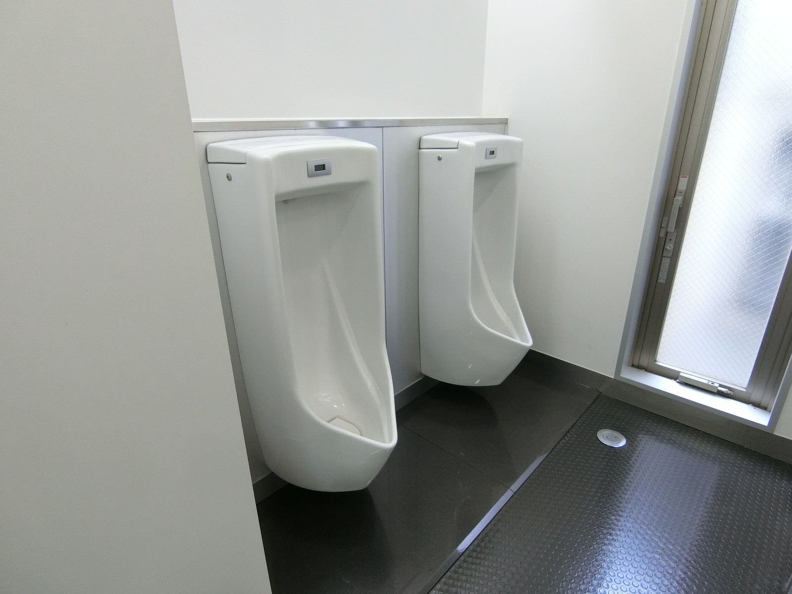 男性用トイレ