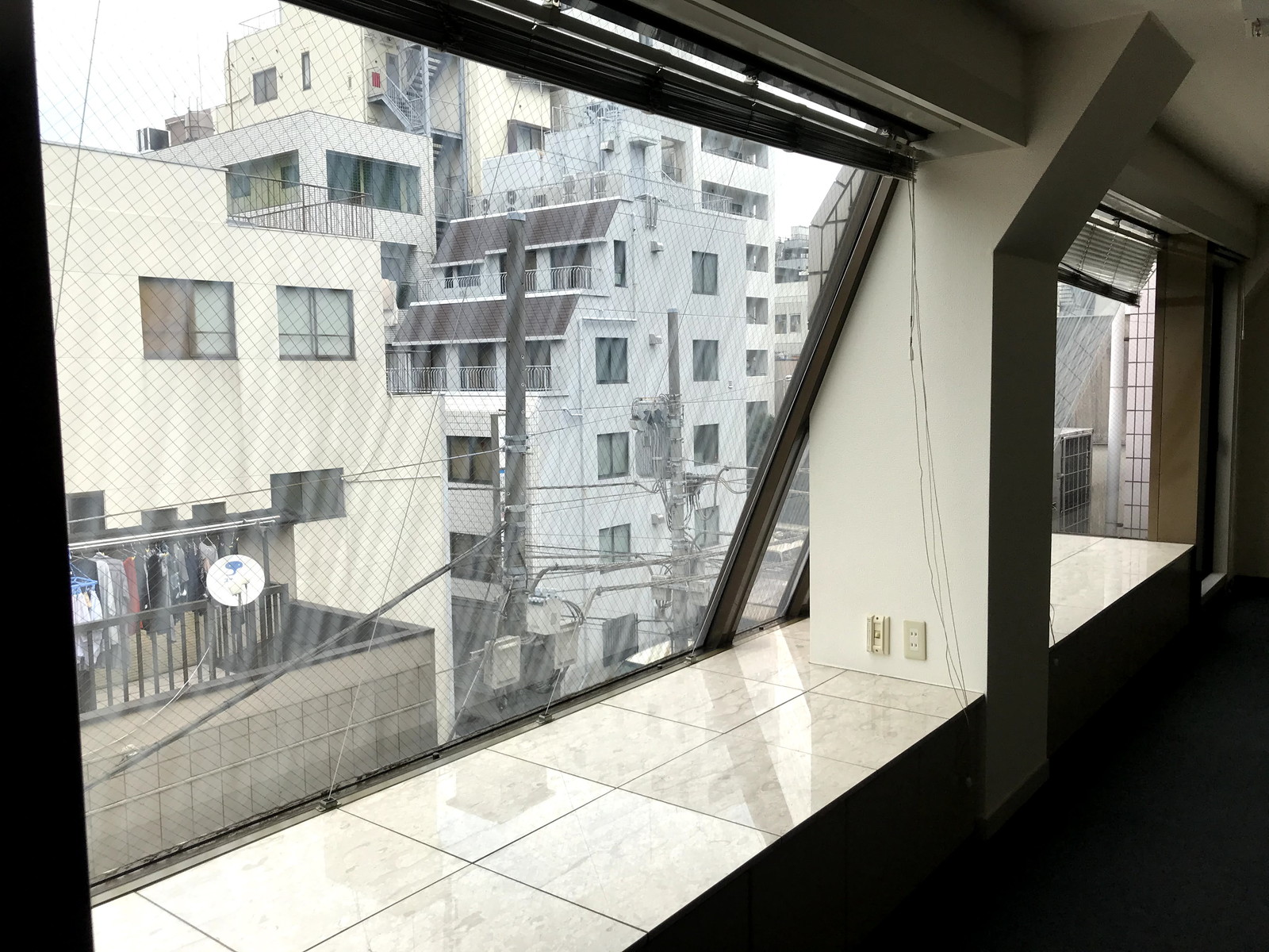 窓面の様子