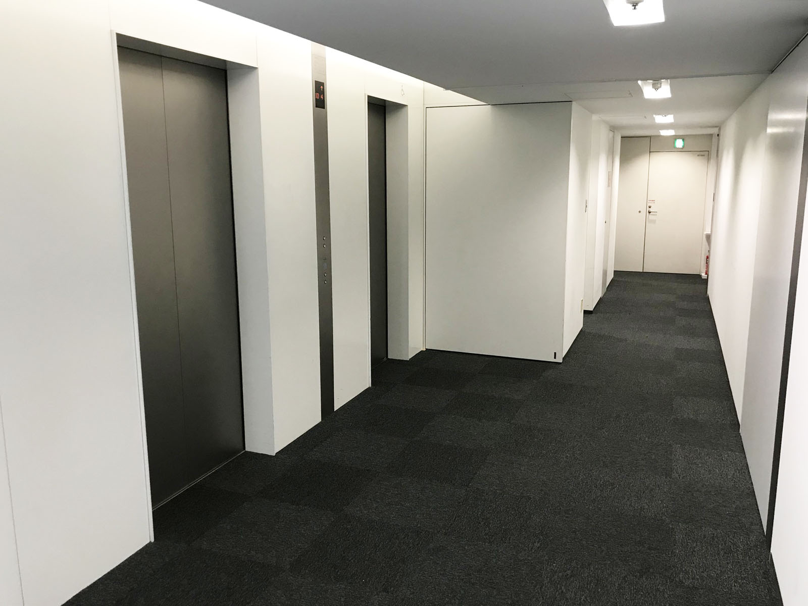 エレベーターホール