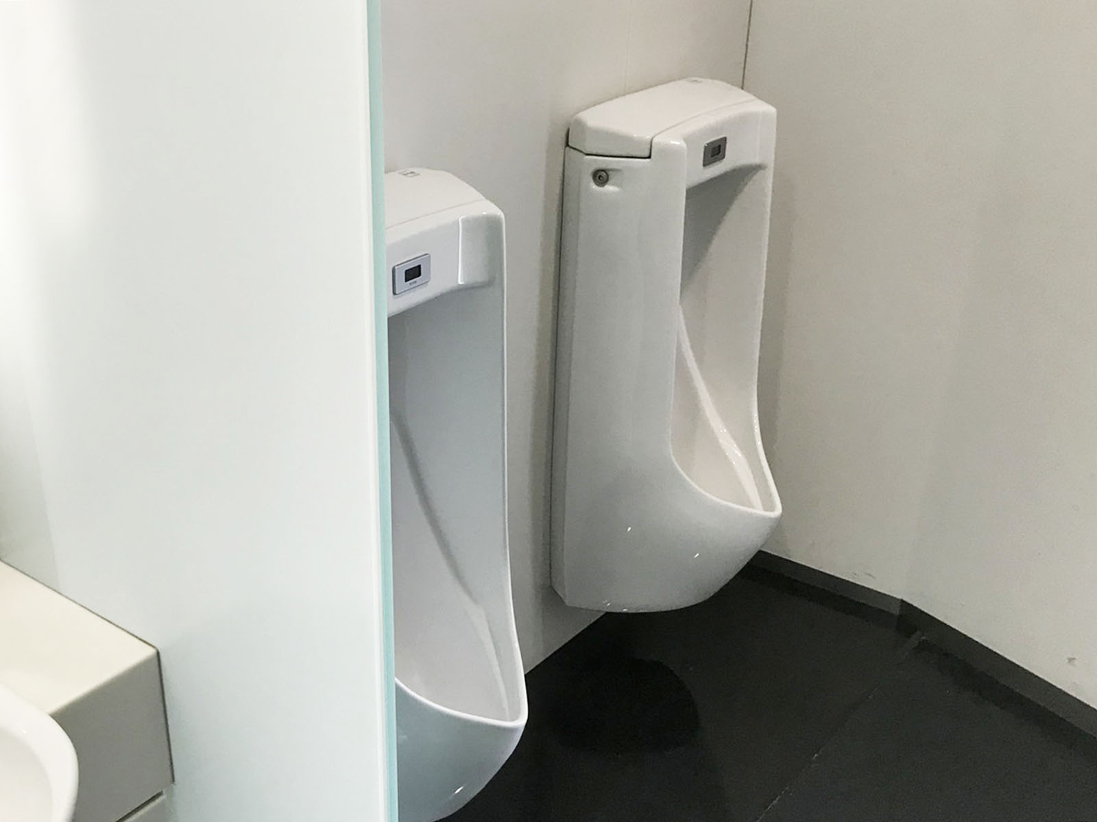 男性用トイレ