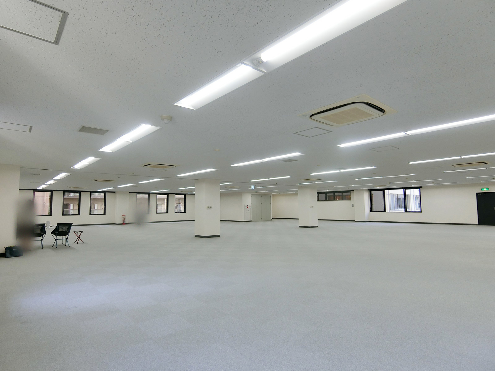 別角度の様子