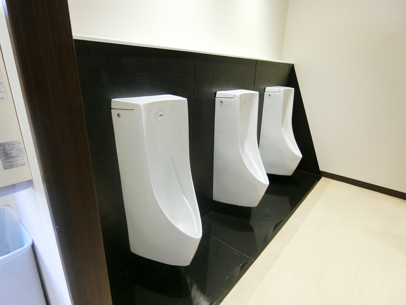 男性用トイレ