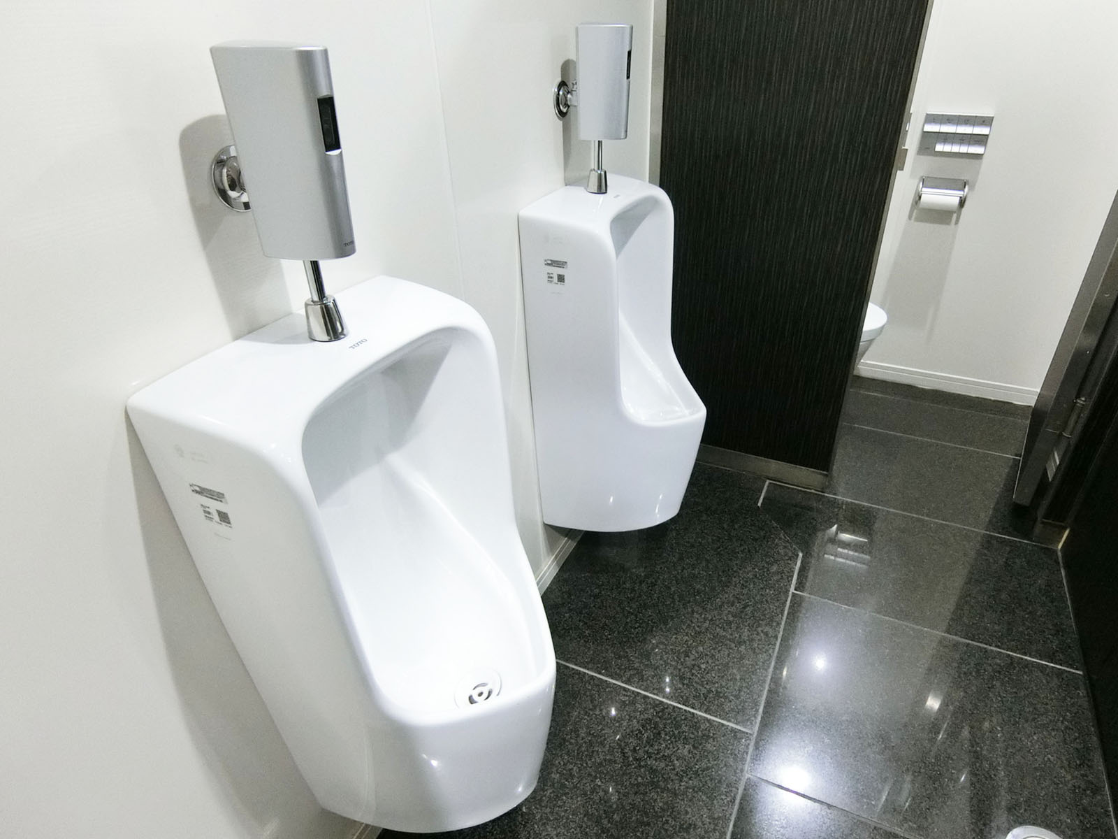 男性用トイレ