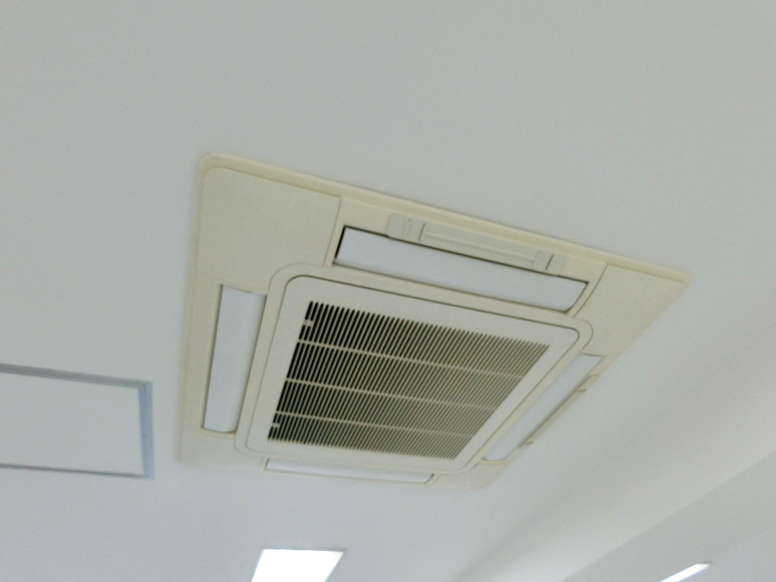空調