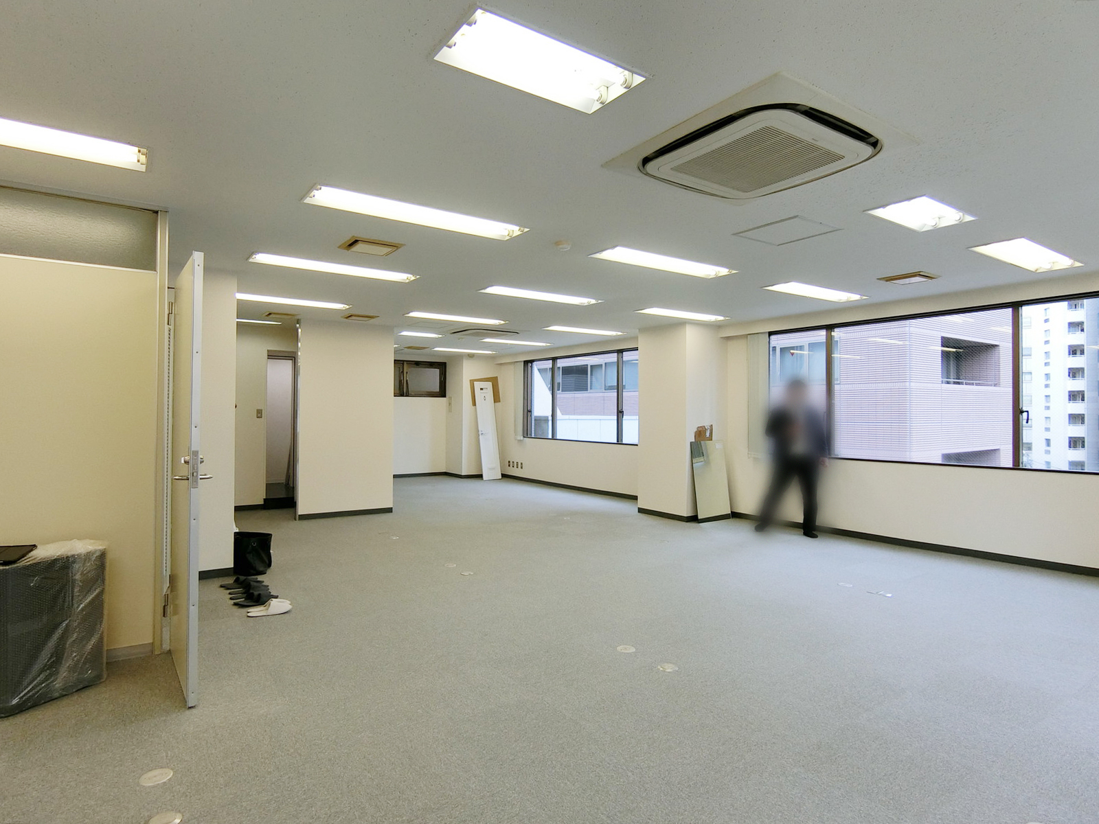 オフィス室内参考画像（5階・約30坪）