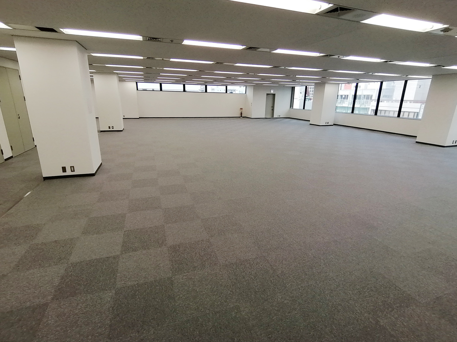 オフィス室内参考画像(9階・約115坪)