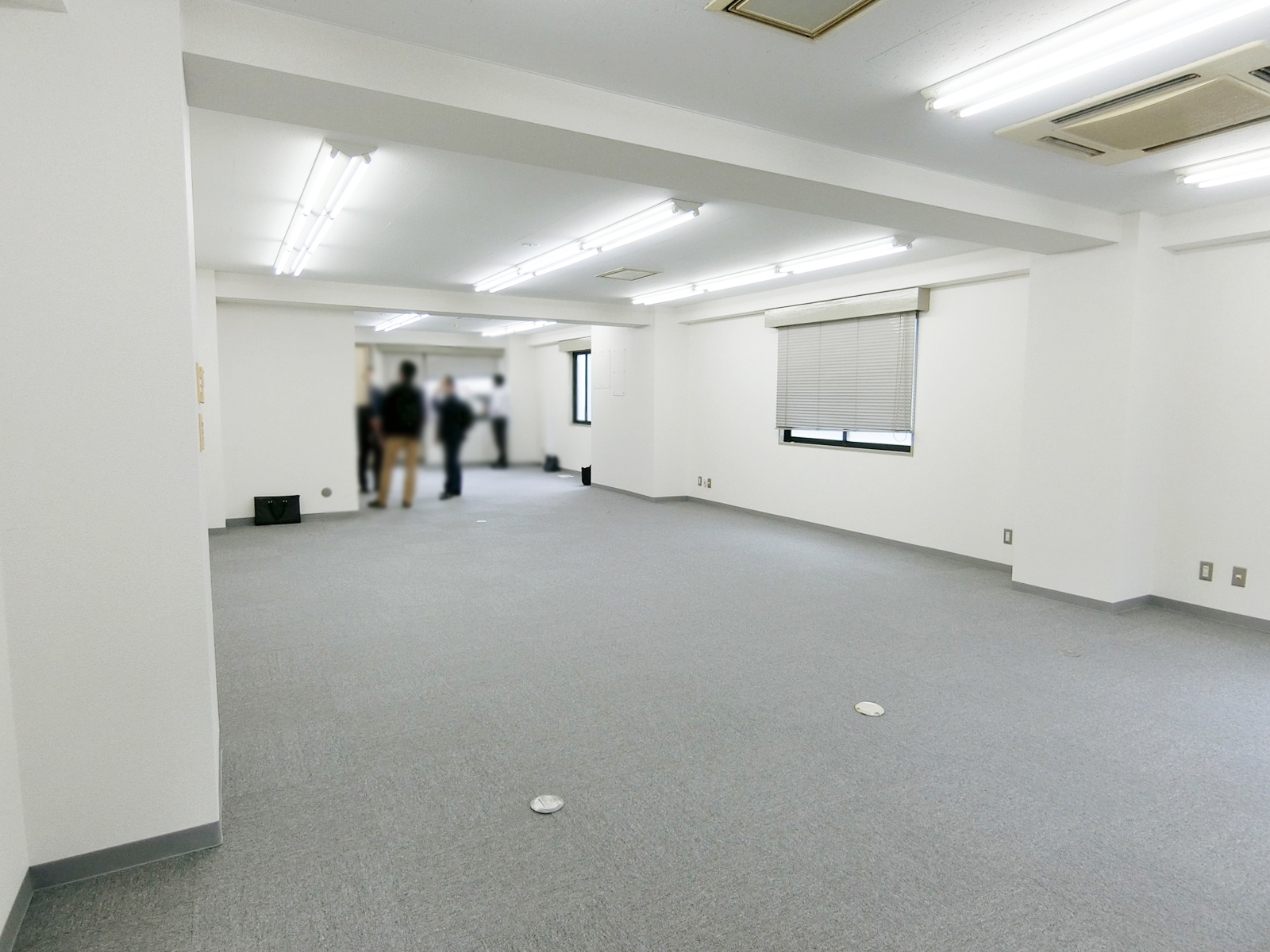 オフィス室内参考画像