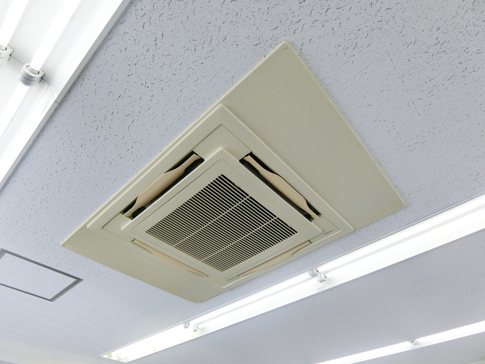 空調
