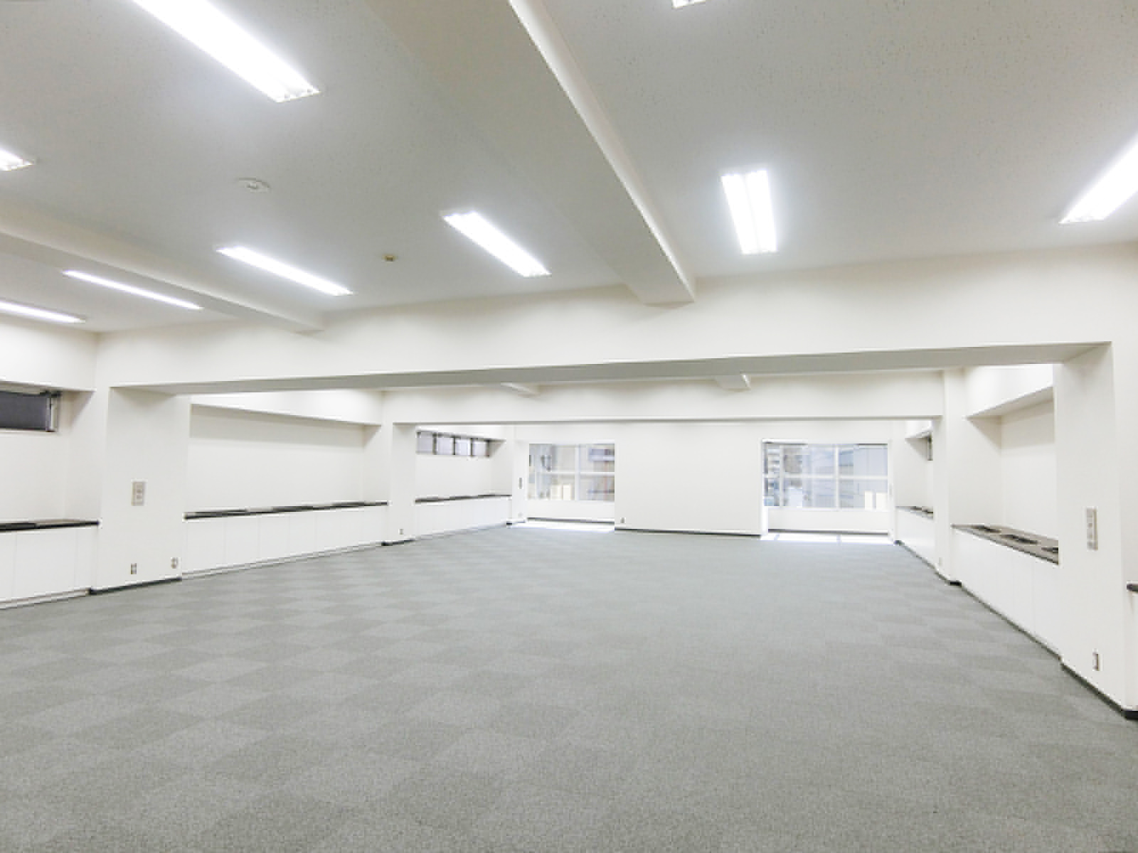オフィス室内参考画像（5階・約64坪）