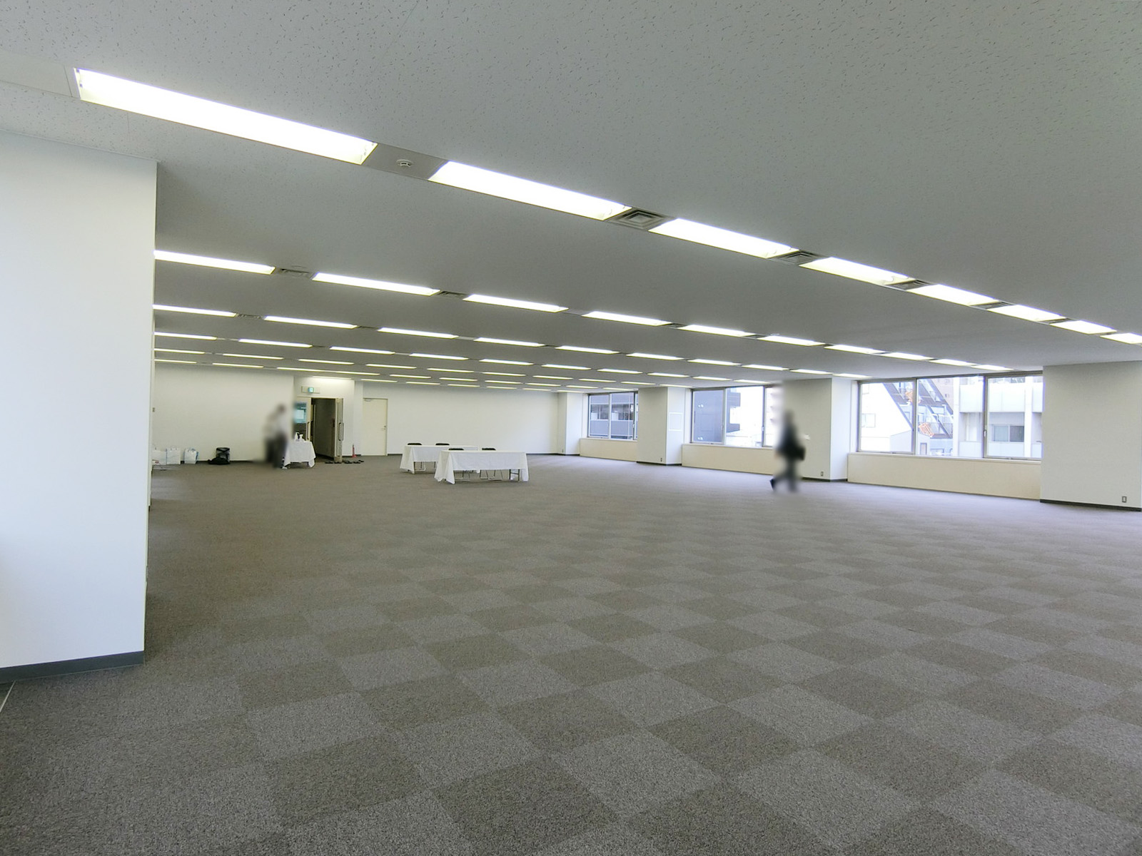 別角度の様子