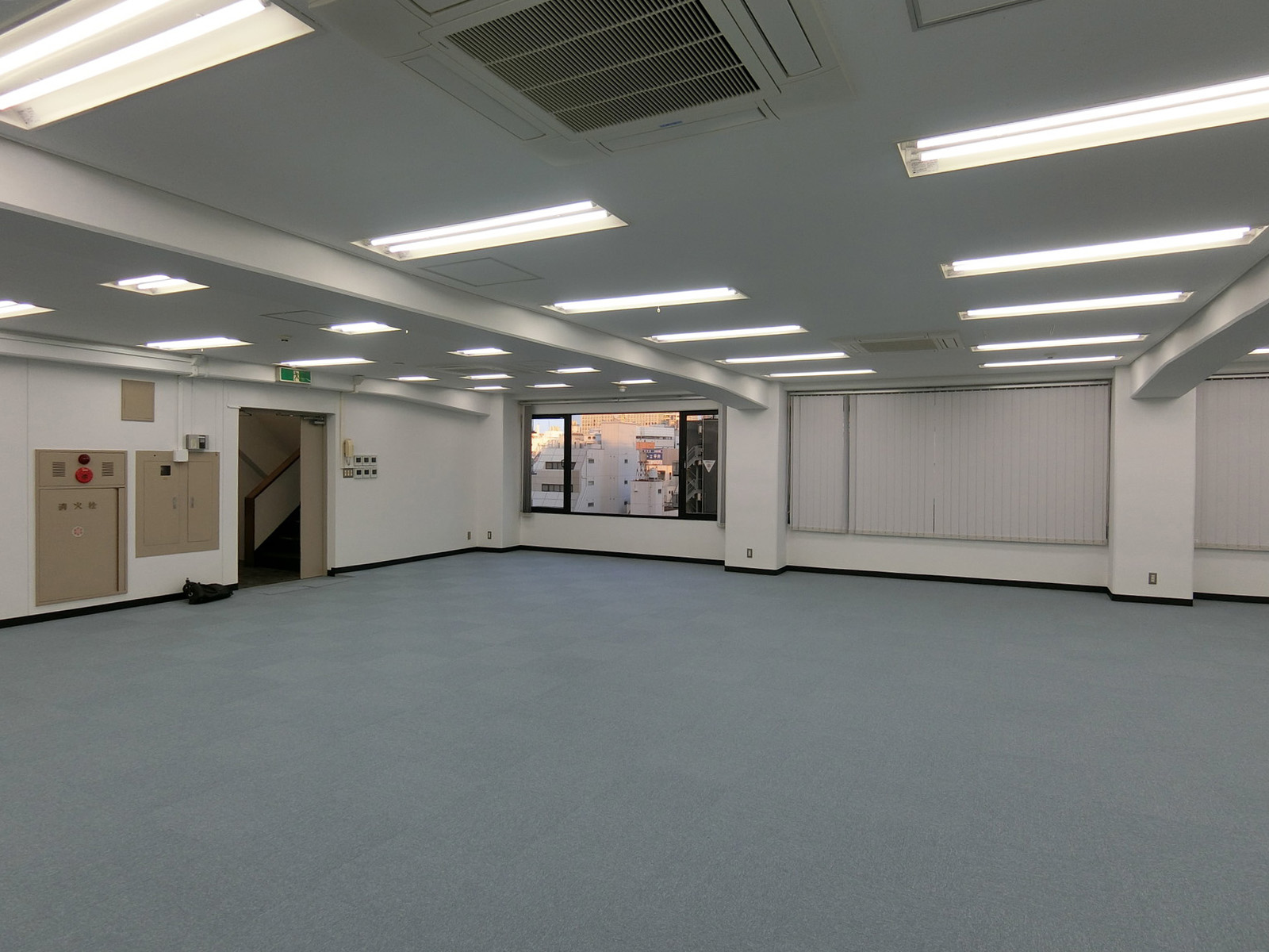 別角度の様子