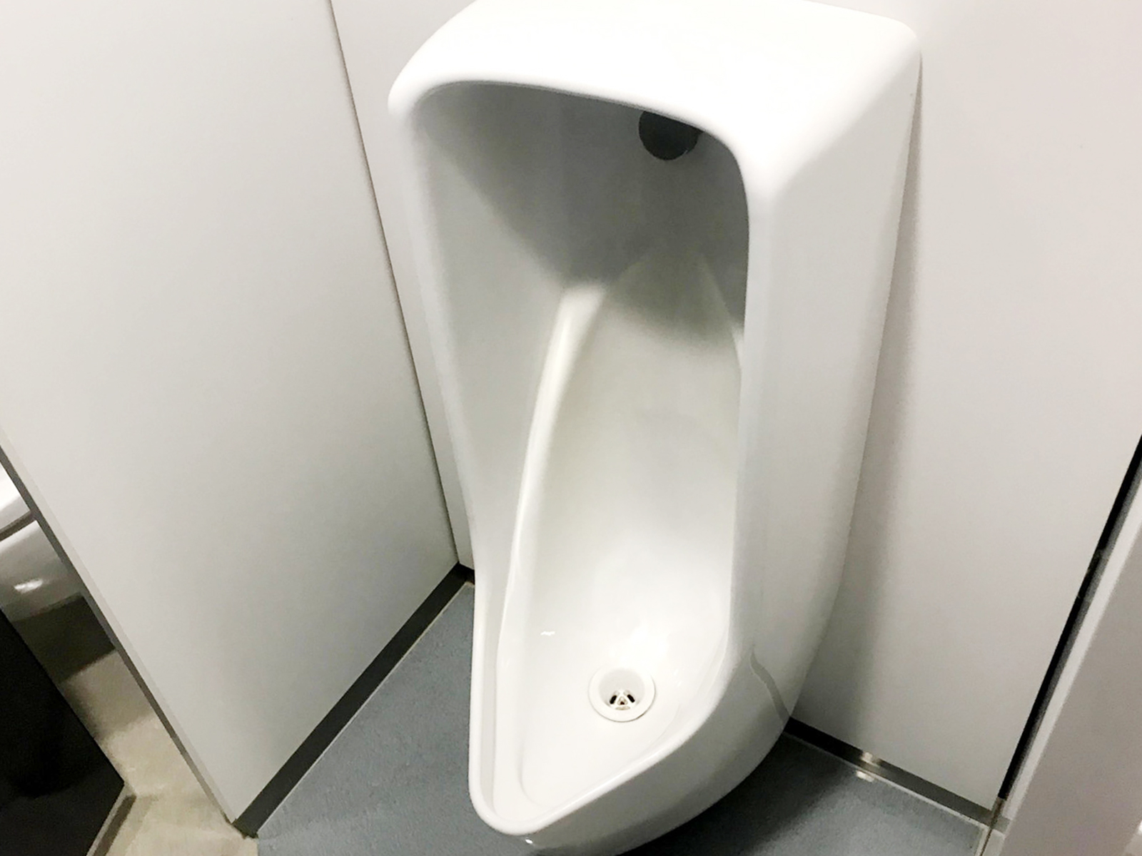 男性用トイレ