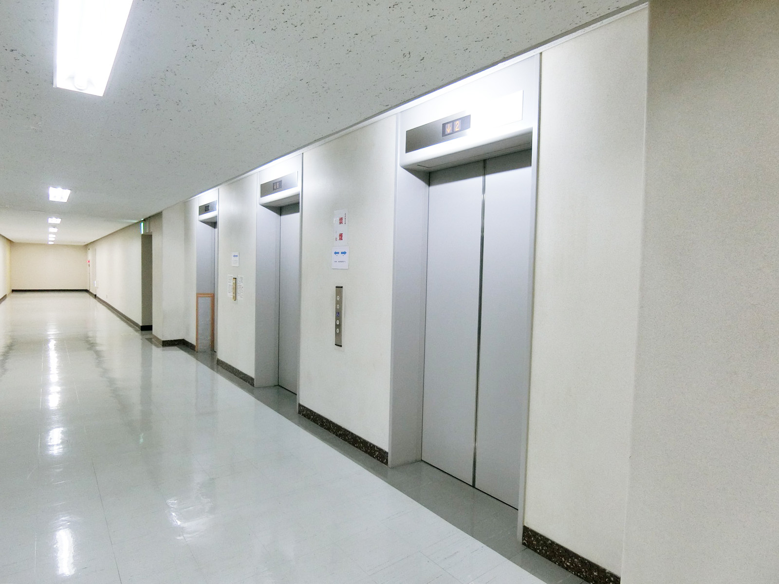 エレベーターホール