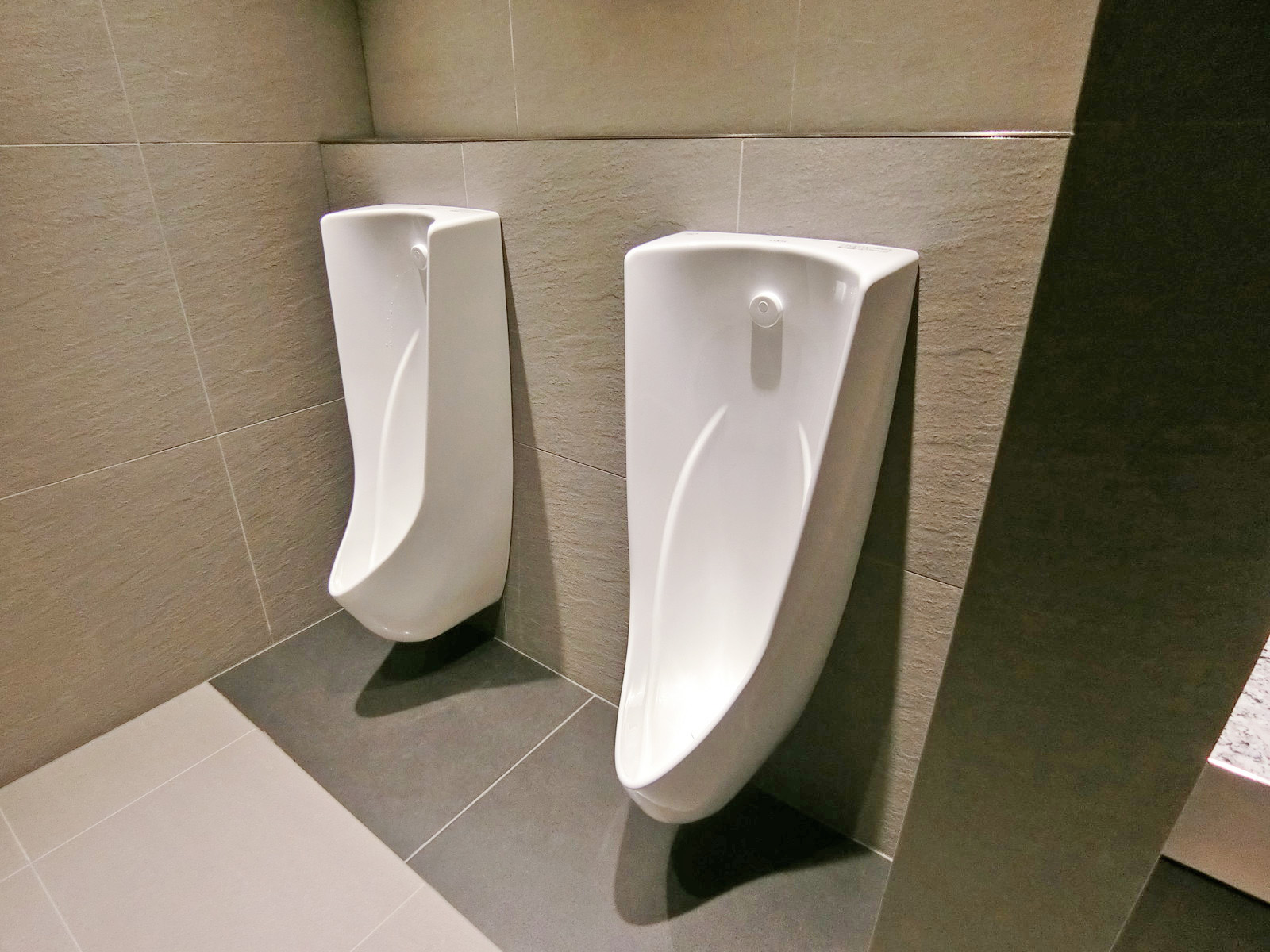 男性用トイレ