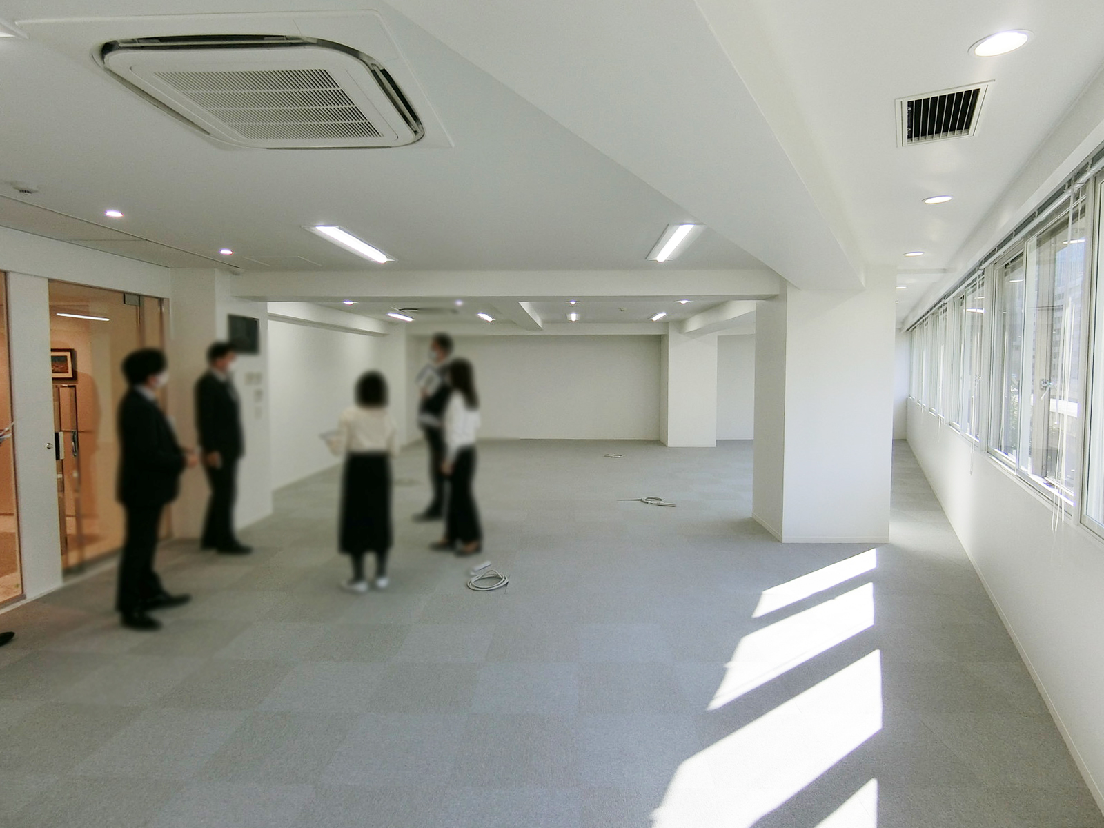 別角度の様子