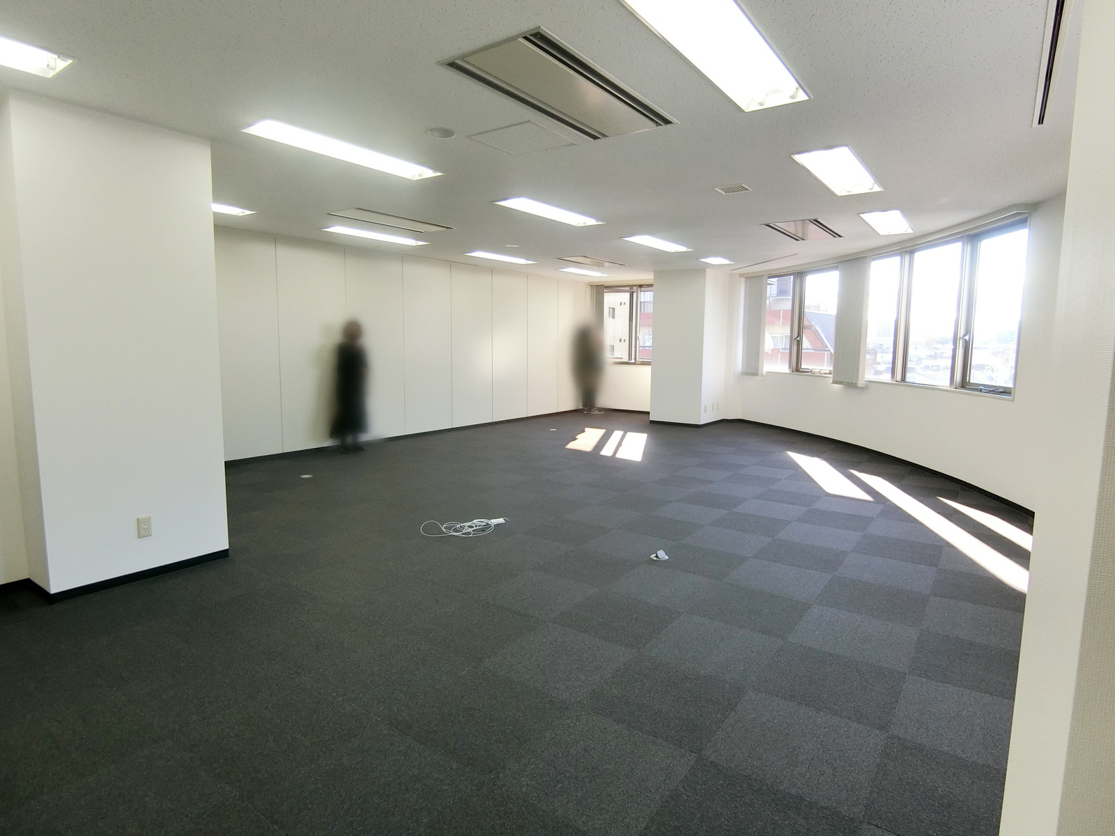 オフィス室内参考画像