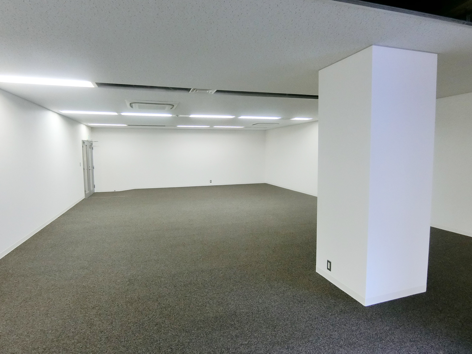 別角度の様子
