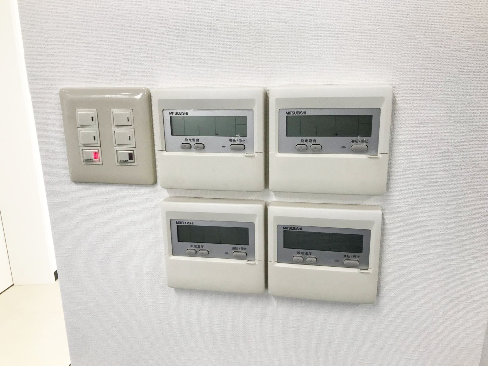 スイッチ類